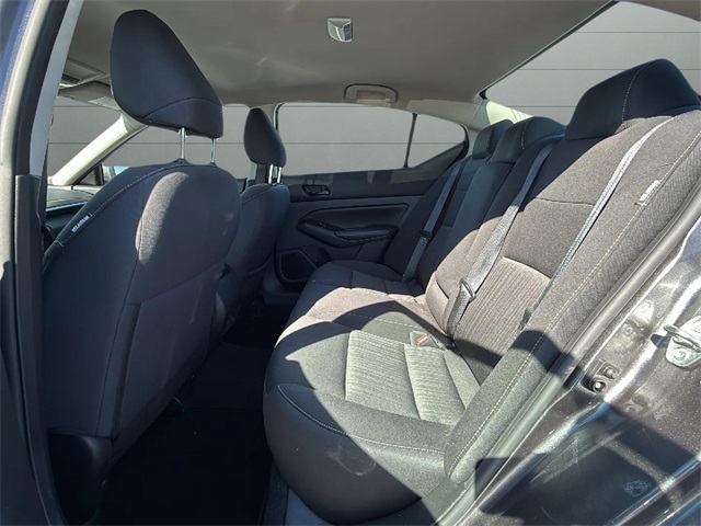 2023 Nissan Altima 2.5 SV photo 9