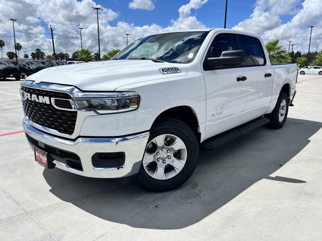 2025 Ram 1500 Tradesman photo 3