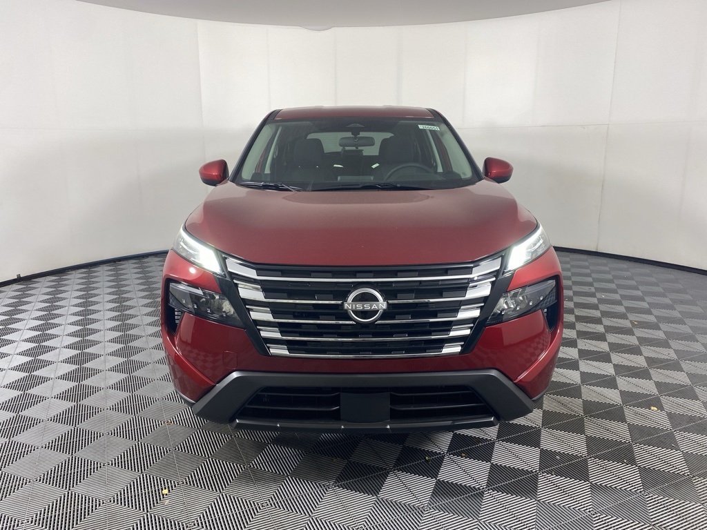 2026 Nissan Rogue SV photo 2