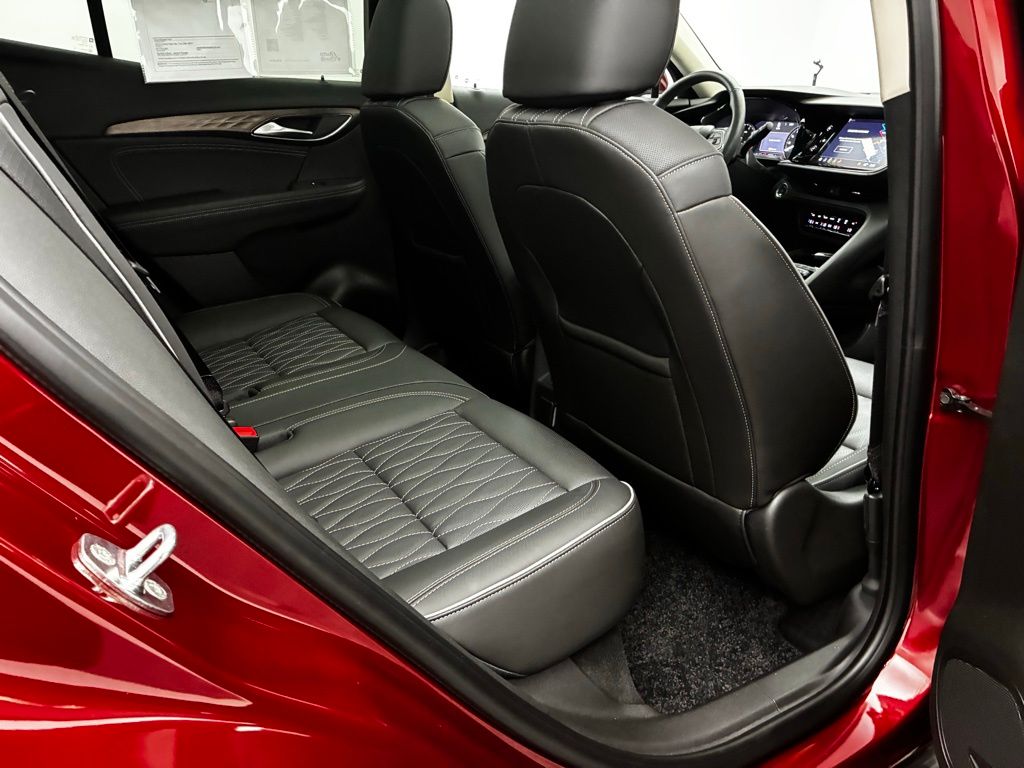 2022 Buick Envision Avenir photo 28