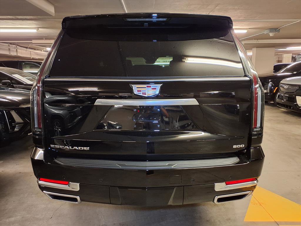 2025 Cadillac Escalade ESV Premium Luxury photo 6