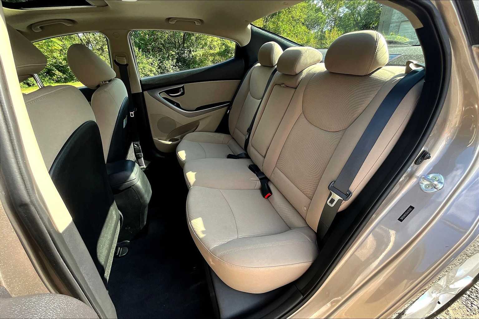 2016 Hyundai Elantra Value Edition photo 19