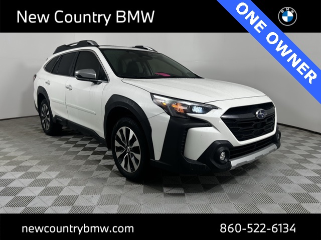 2023 Subaru Outback Touring's photo