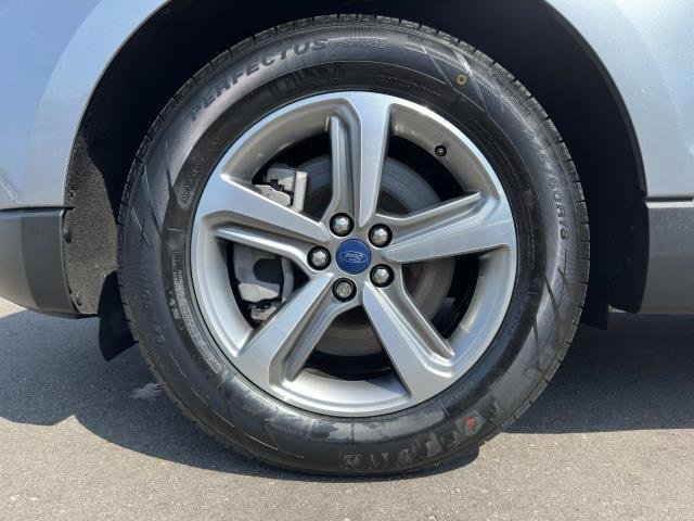 2022 Ford Edge SEL photo 32