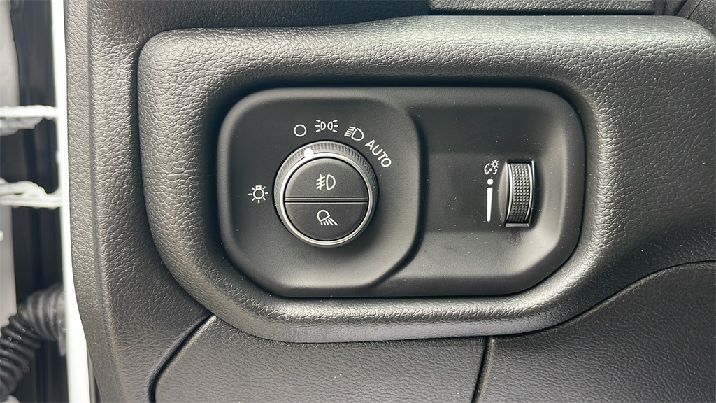 2026 Ram 2500 Tradesman photo 16