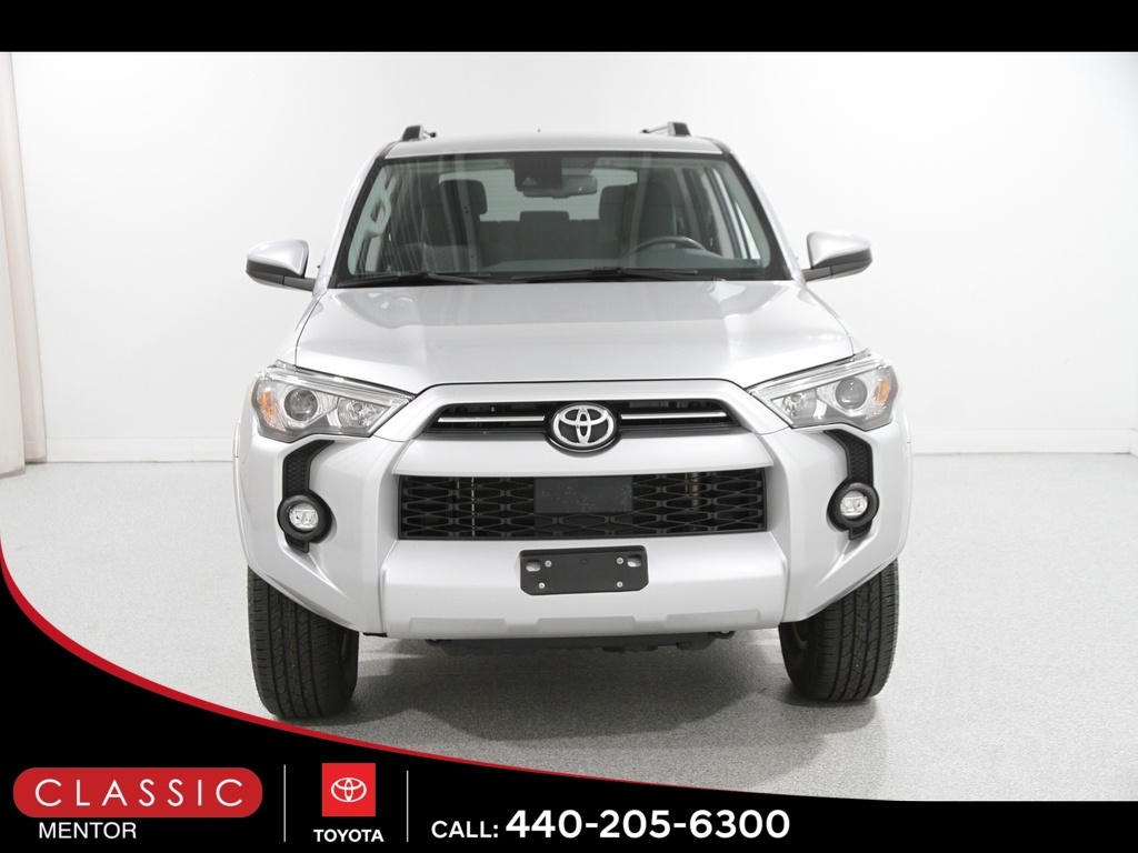 2023 Toyota 4Runner SR5 photo 2