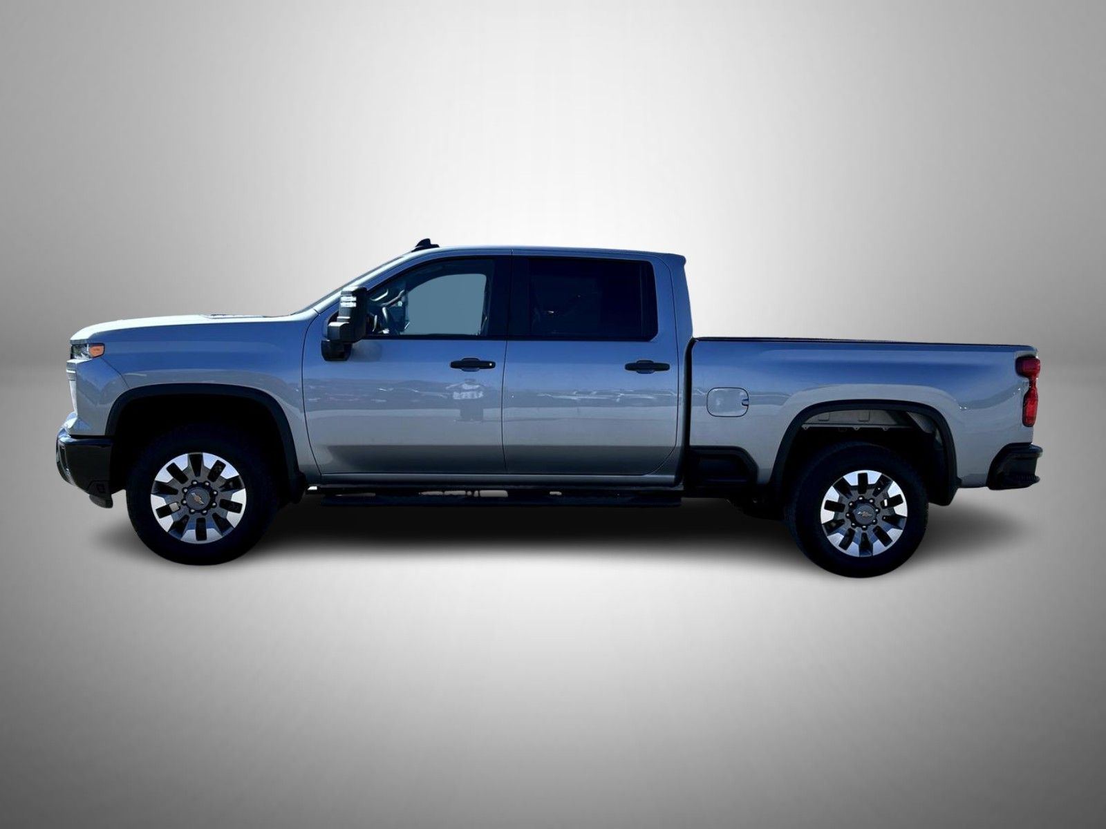2024 Chevrolet Silverado 2500HD Custom photo 8