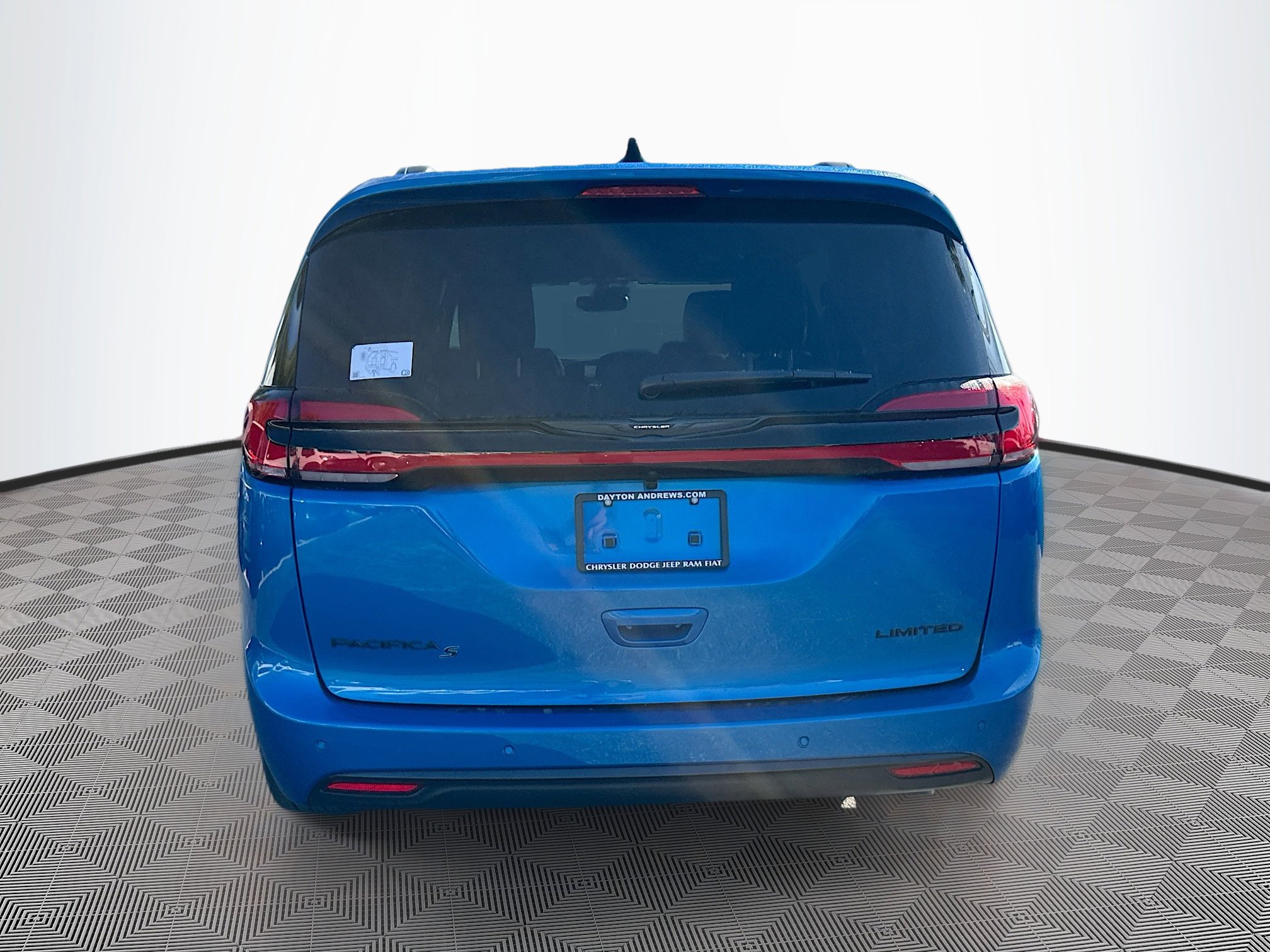 2026 Chrysler Pacifica Limited photo 4