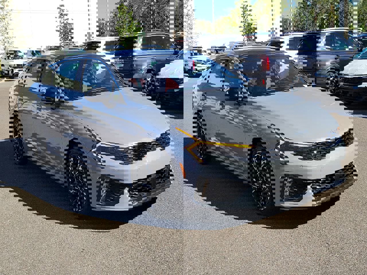 2025 Kia K5 GT-Line photo 3