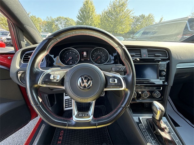 2020 Volkswagen Golf GTI S photo 17