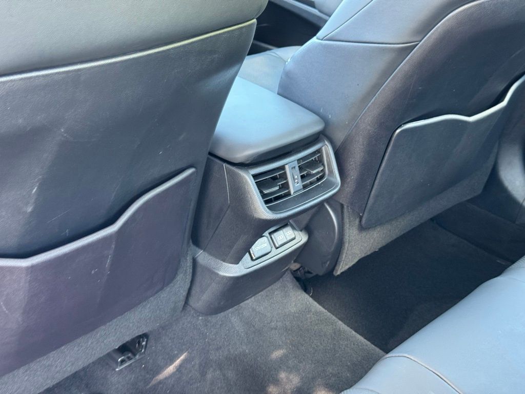 2023 Lexus ES 300h photo 23