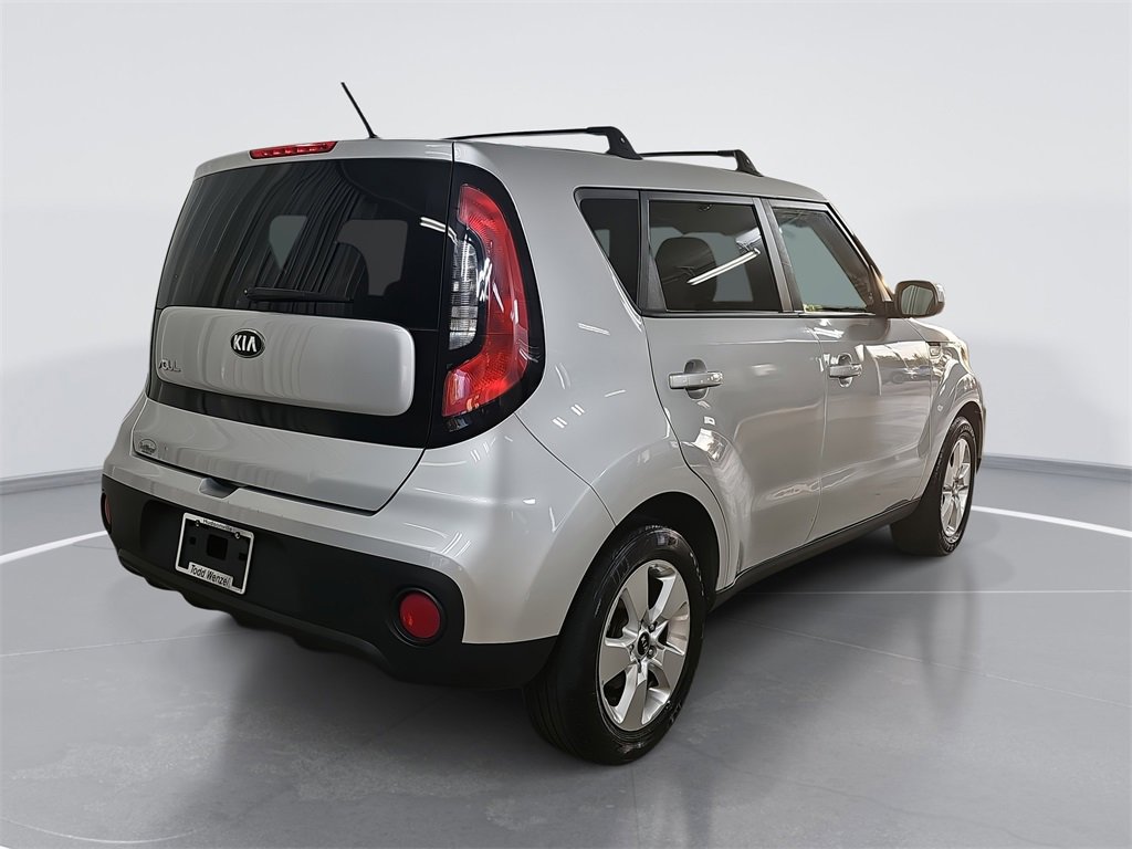 2017 Kia Soul Base photo 3