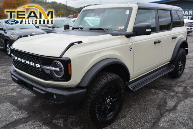 2025 Ford Bronco 4-Door Outer Banks's photo