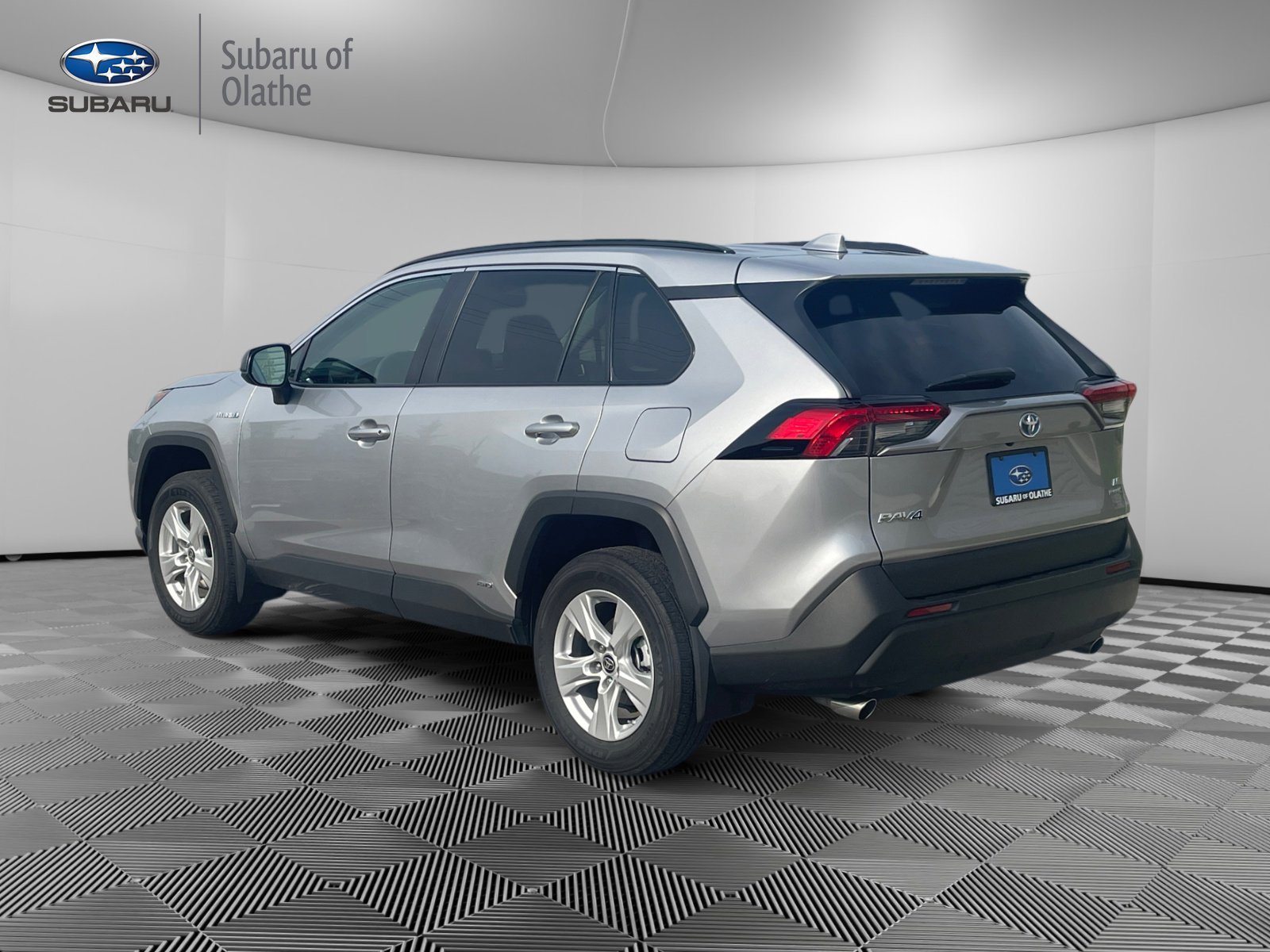 2021 Toyota RAV4 Hybrid LE photo 8