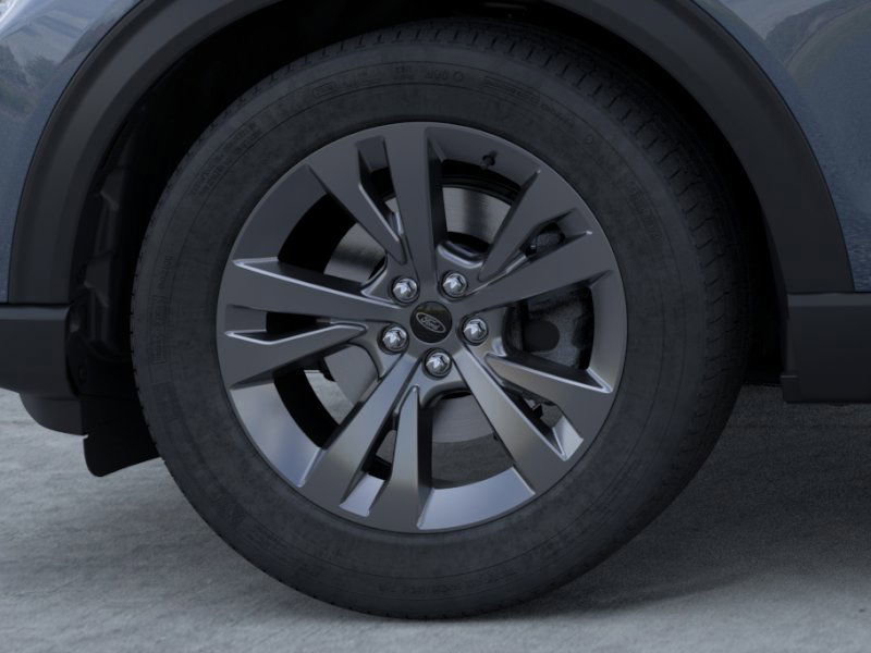 2025 Ford Explorer photo 4