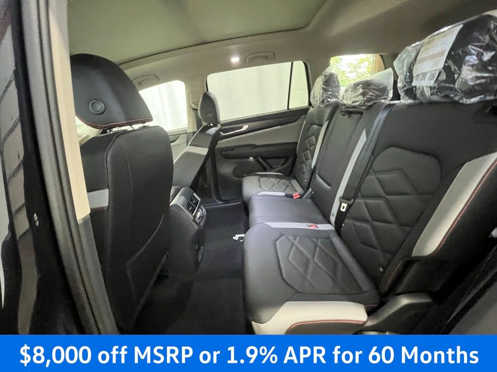 2025 Volkswagen Atlas Peak Edition SE photo 21