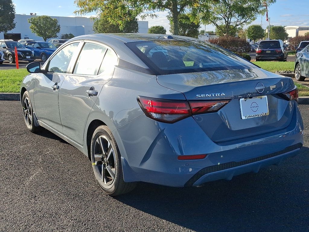 2025 Nissan Sentra SV photo 3