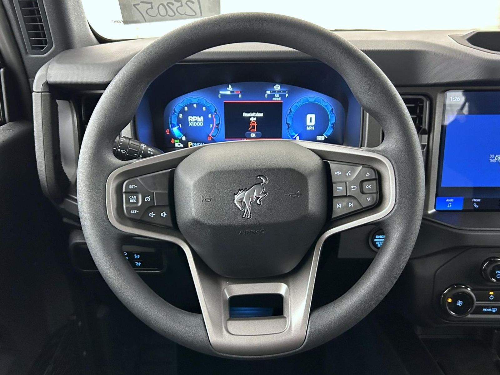 2025 Ford Bronco Base photo 11