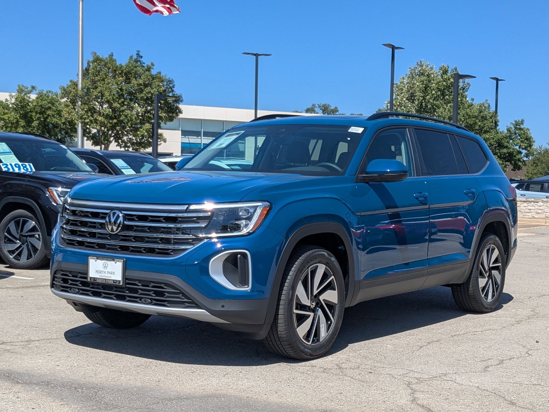 2026 Volkswagen Atlas SE Technology photo 2