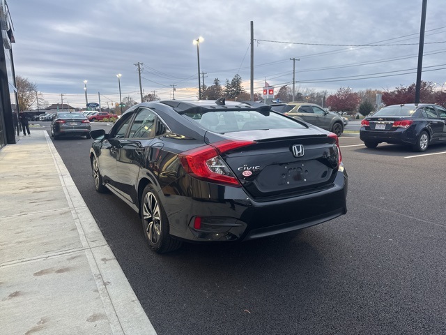 2018 Honda Civic EX-T photo 4
