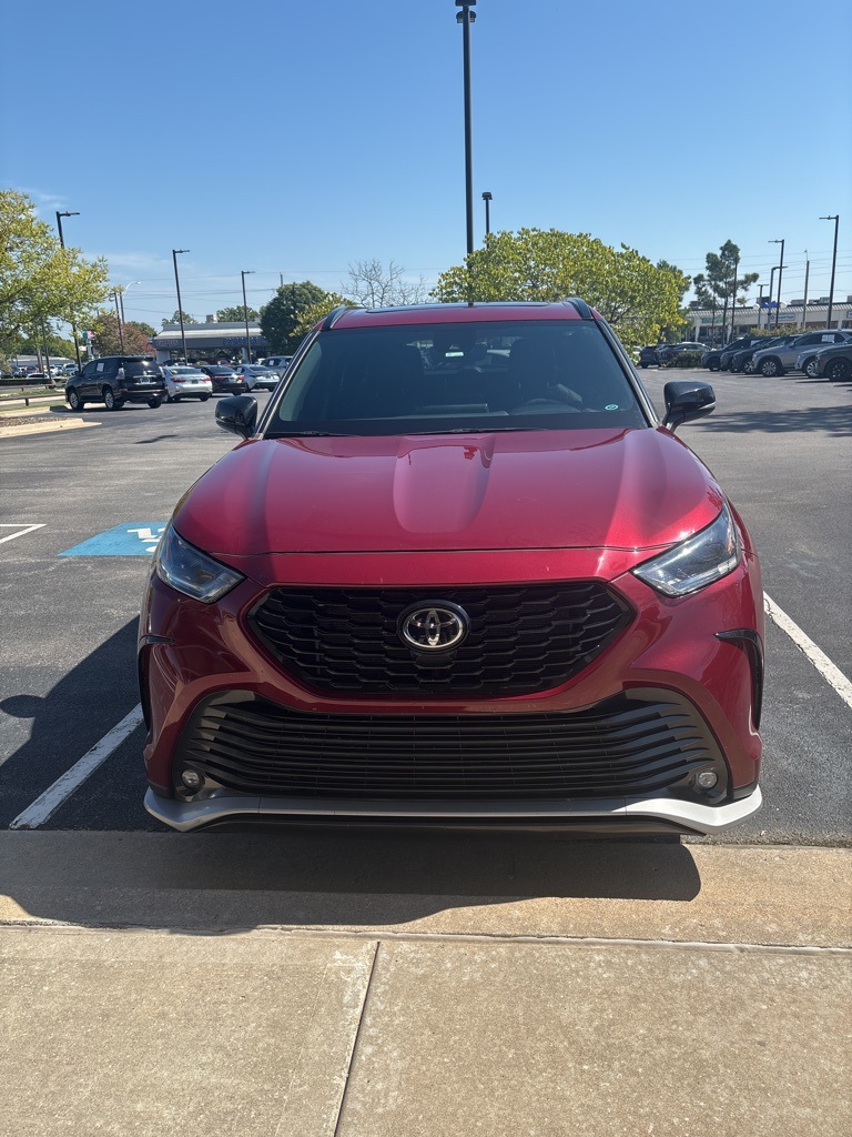 2023 Toyota Highlander XSE photo 2