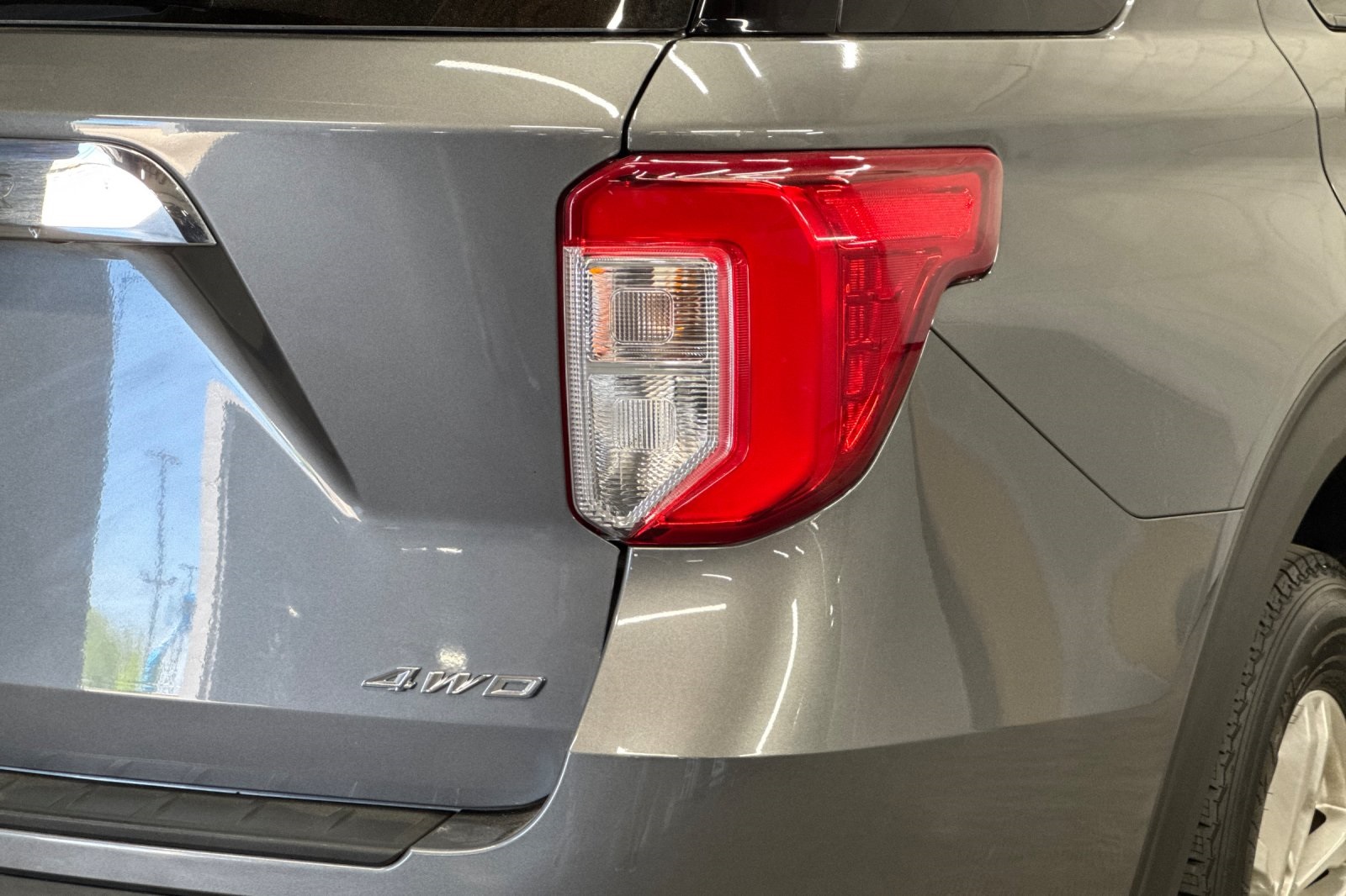 2023 Ford Explorer XLT photo 22