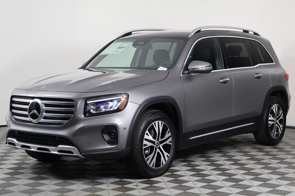 2026 Mercedes-Benz GLB GLB 250's photo