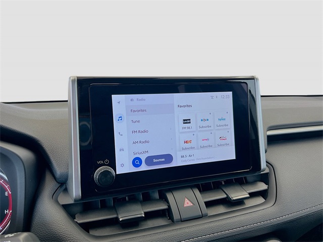2024 Toyota RAV4 XLE photo 7