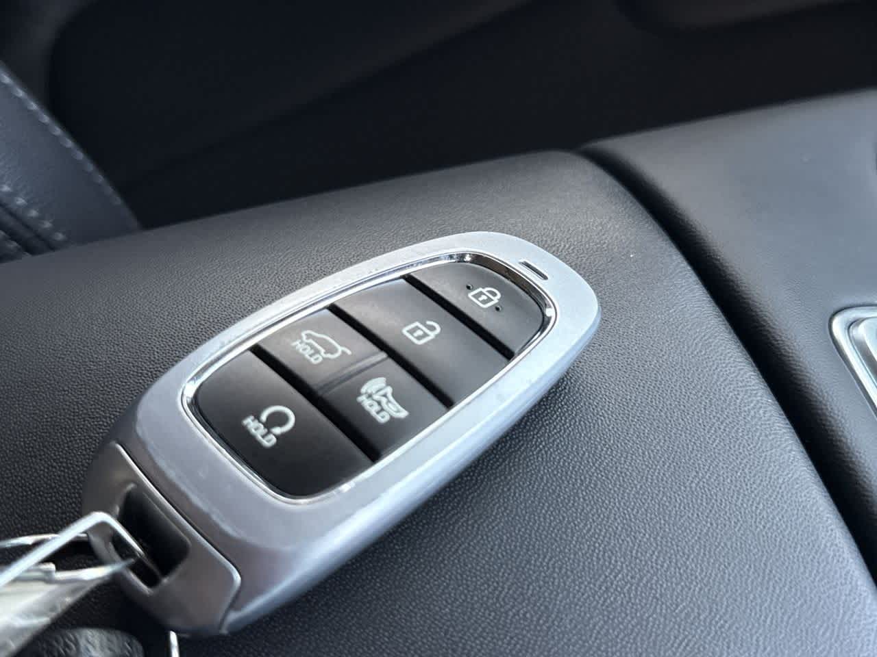 2023 Hyundai Santa Fe SEL Premium photo 24