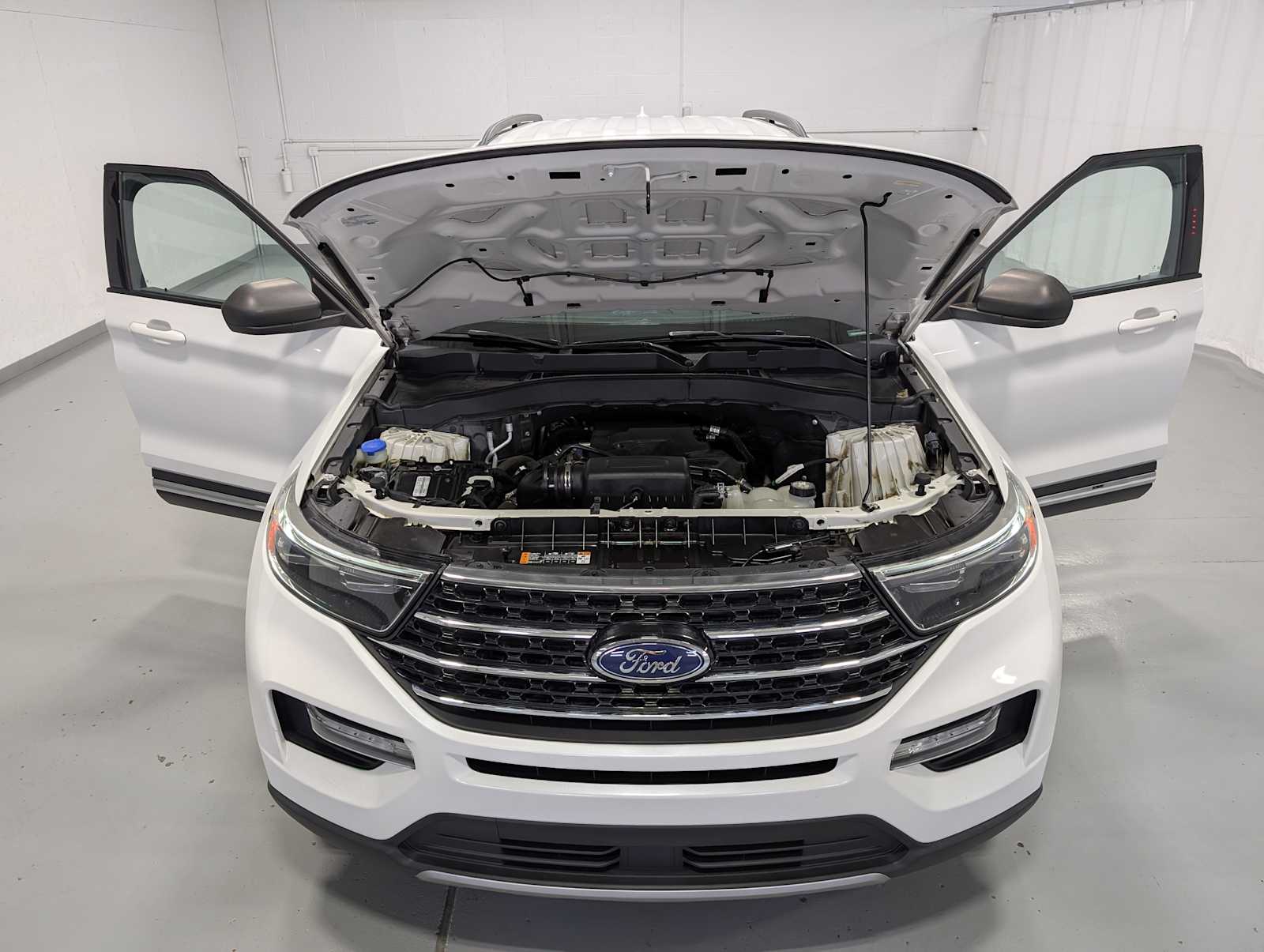 2020 Ford Explorer XLT photo 10