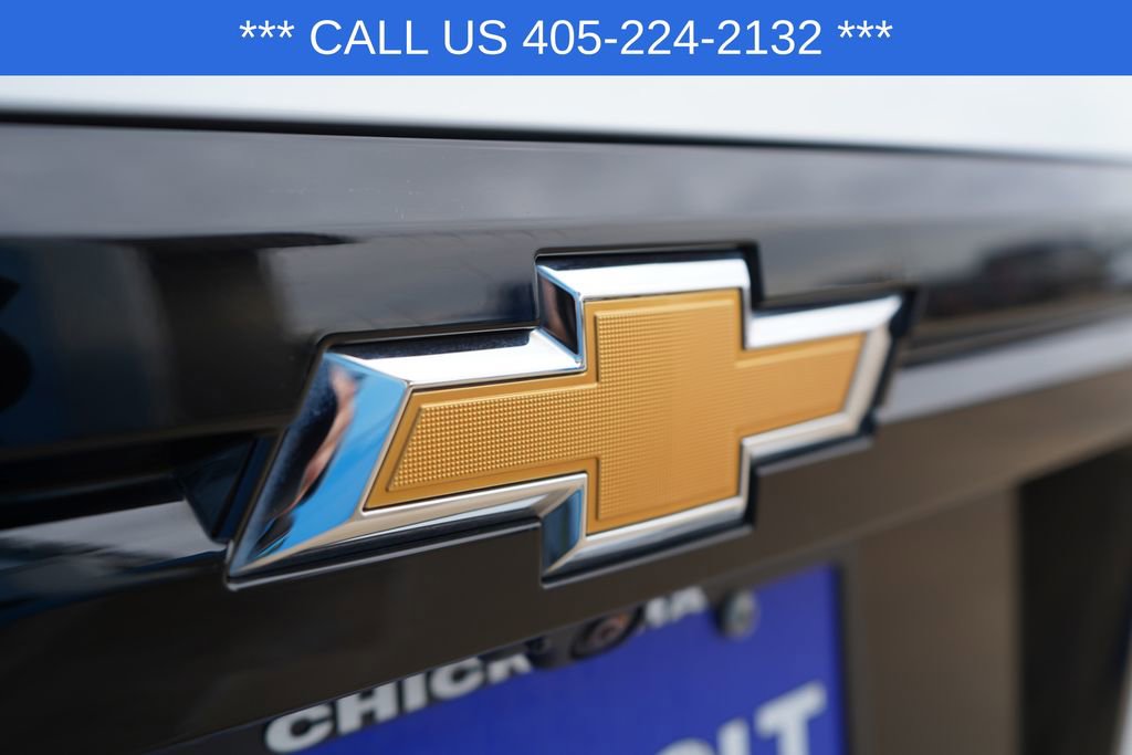 2025 Chevrolet Traverse photo 3