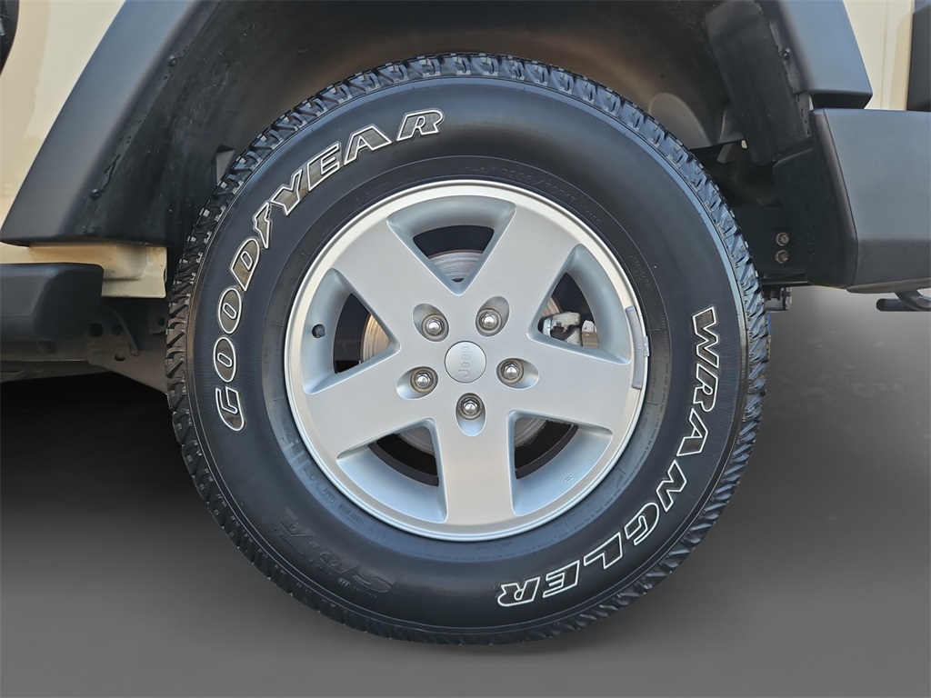 2011 Jeep Wrangler Sport photo 8