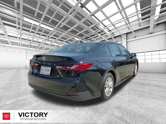 2025 Toyota Camry LE photo 3