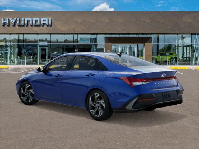 2025 Hyundai Elantra SEL Convenience photo 3