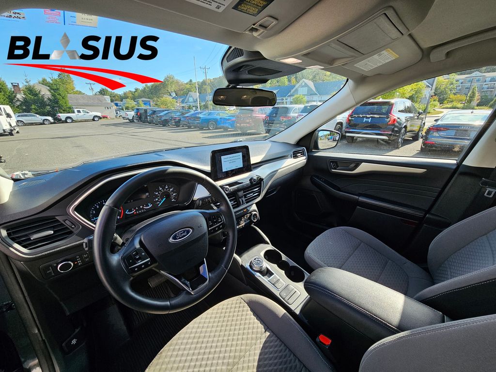 2022 Ford Escape SE photo 6