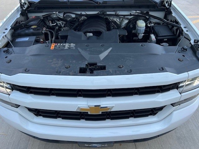 2018 Chevrolet Silverado 1500 Custom photo 29