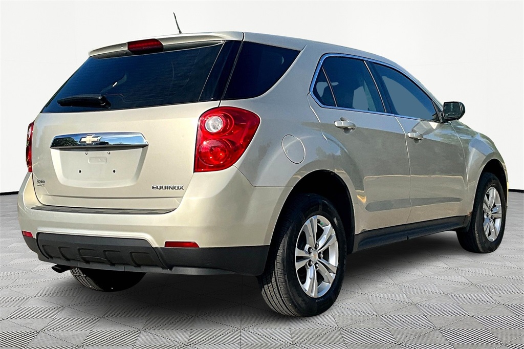 Used 2015 Chevrolet Equinox LS with VIN 1GNALAEK6FZ107450 for sale in Lawrence, KS
