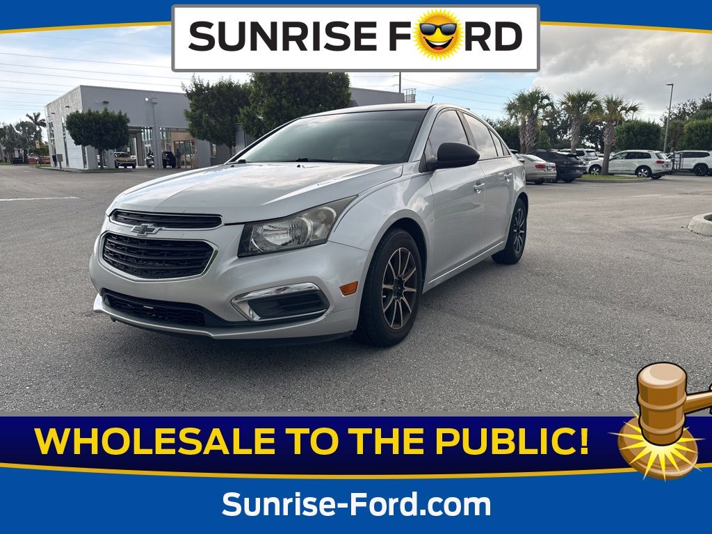 Used 2015 Chevrolet Cruze LS with VIN 1G1PA5SH0F7105335 for sale in Fort Pierce, FL