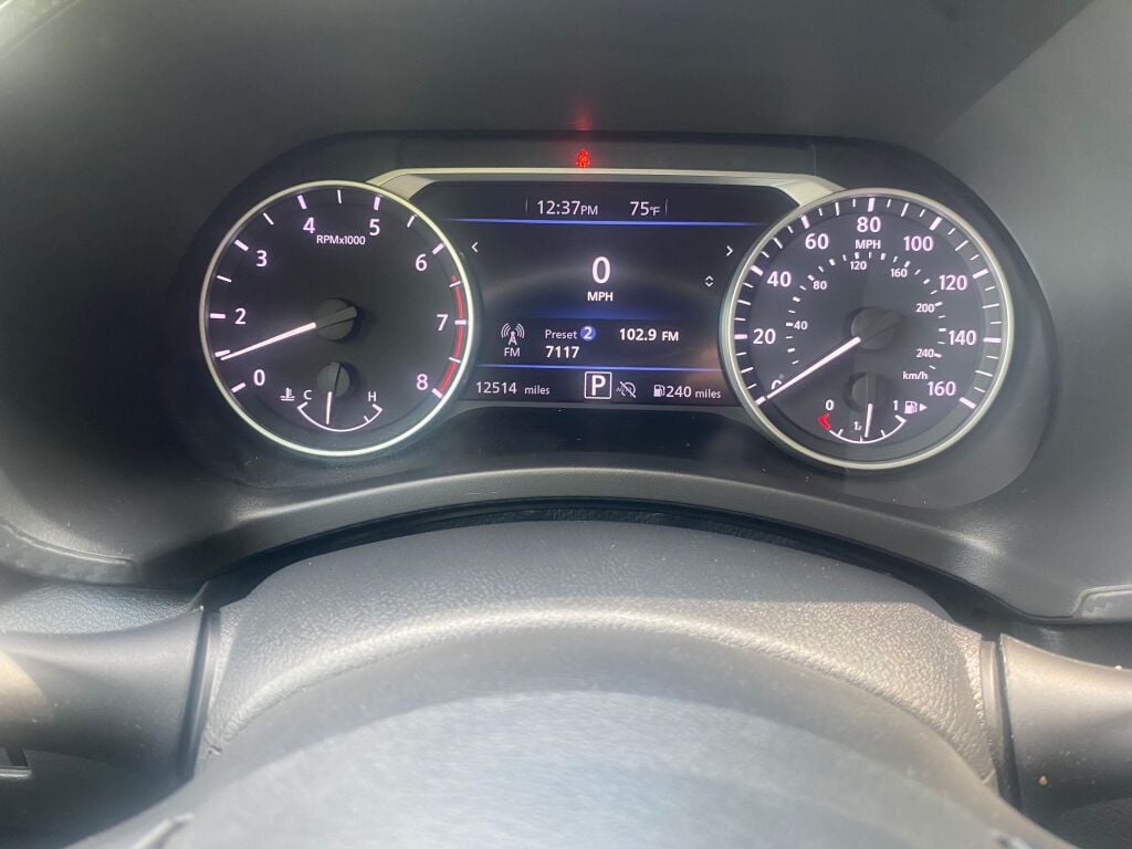 2025 Nissan Sentra SV photo 12
