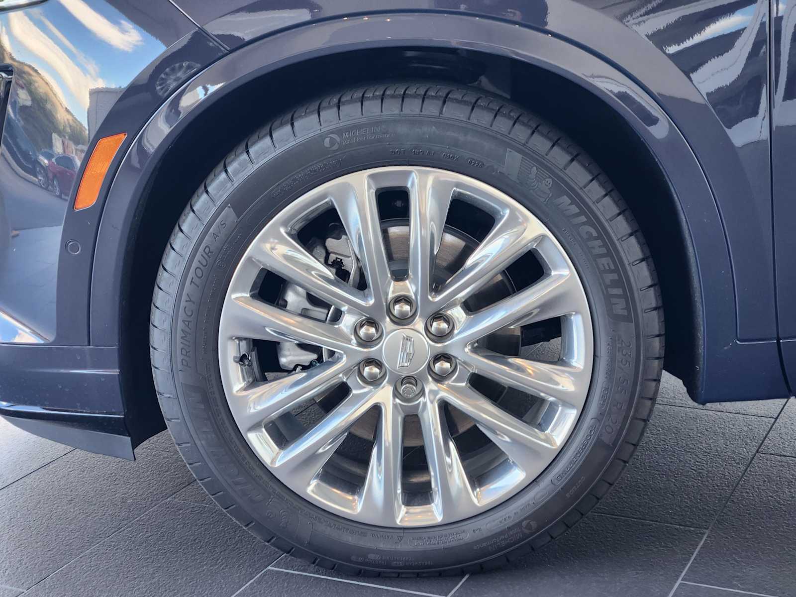 2025 Cadillac XT6 Premium Luxury photo 7