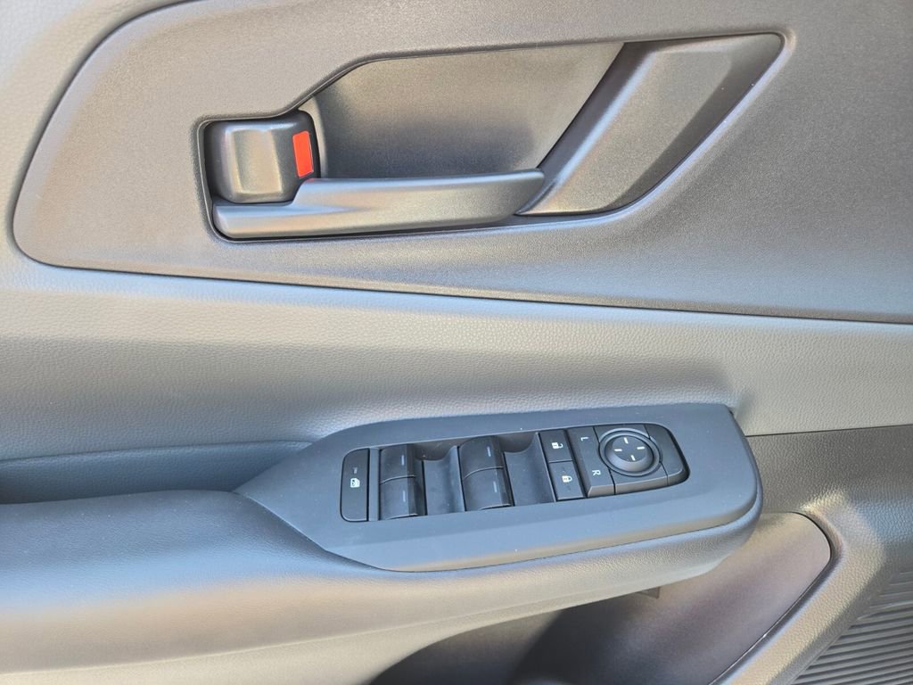 2024 Toyota Prius LE photo 17