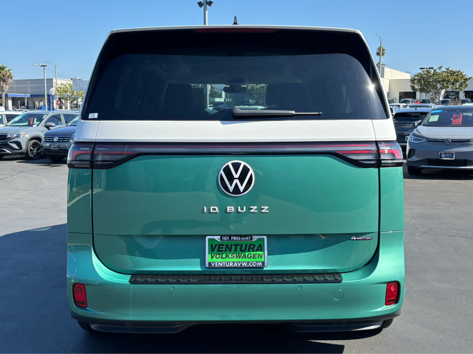 2025 Volkswagen ID. Buzz photo 4