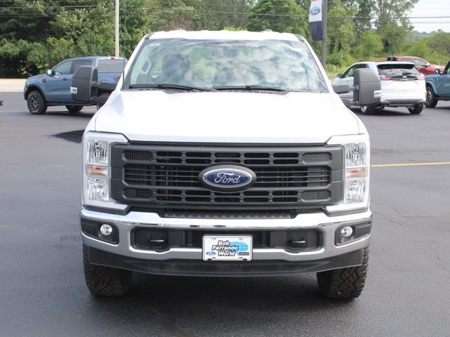 2023 Ford F-250 XL photo 2