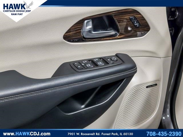 2023 CHRYSLER PACIFICA - Image 16