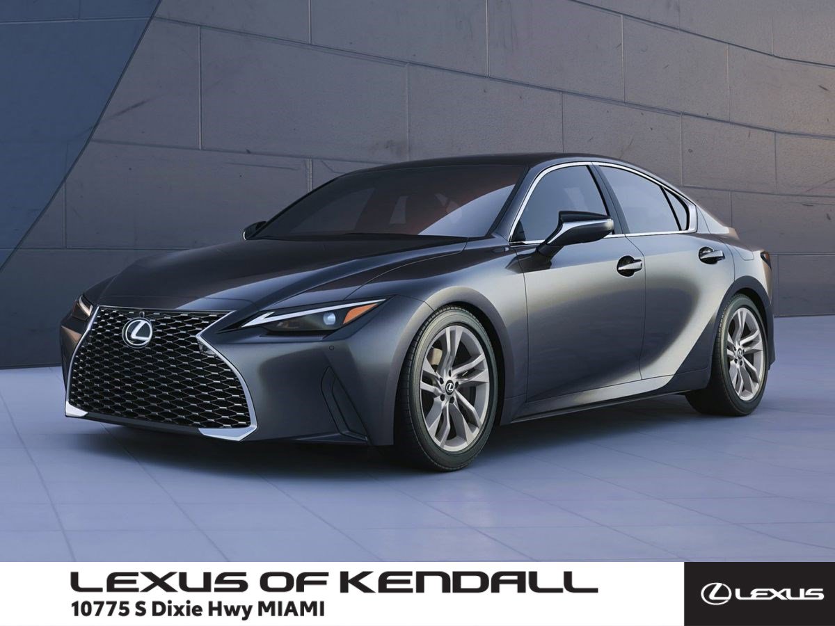 2022 Lexus IS 300's photo