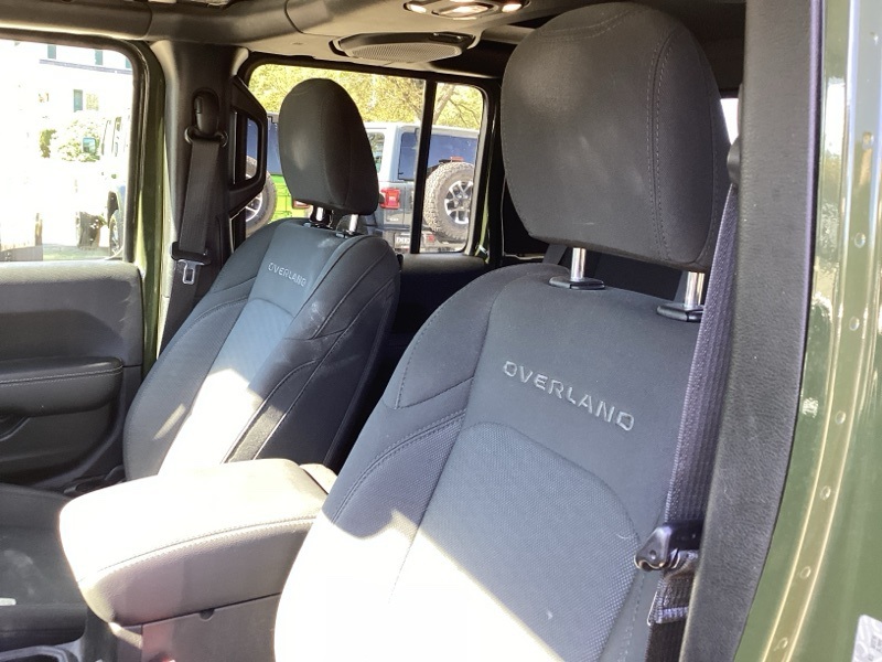 2022 Jeep Gladiator Overland photo 19
