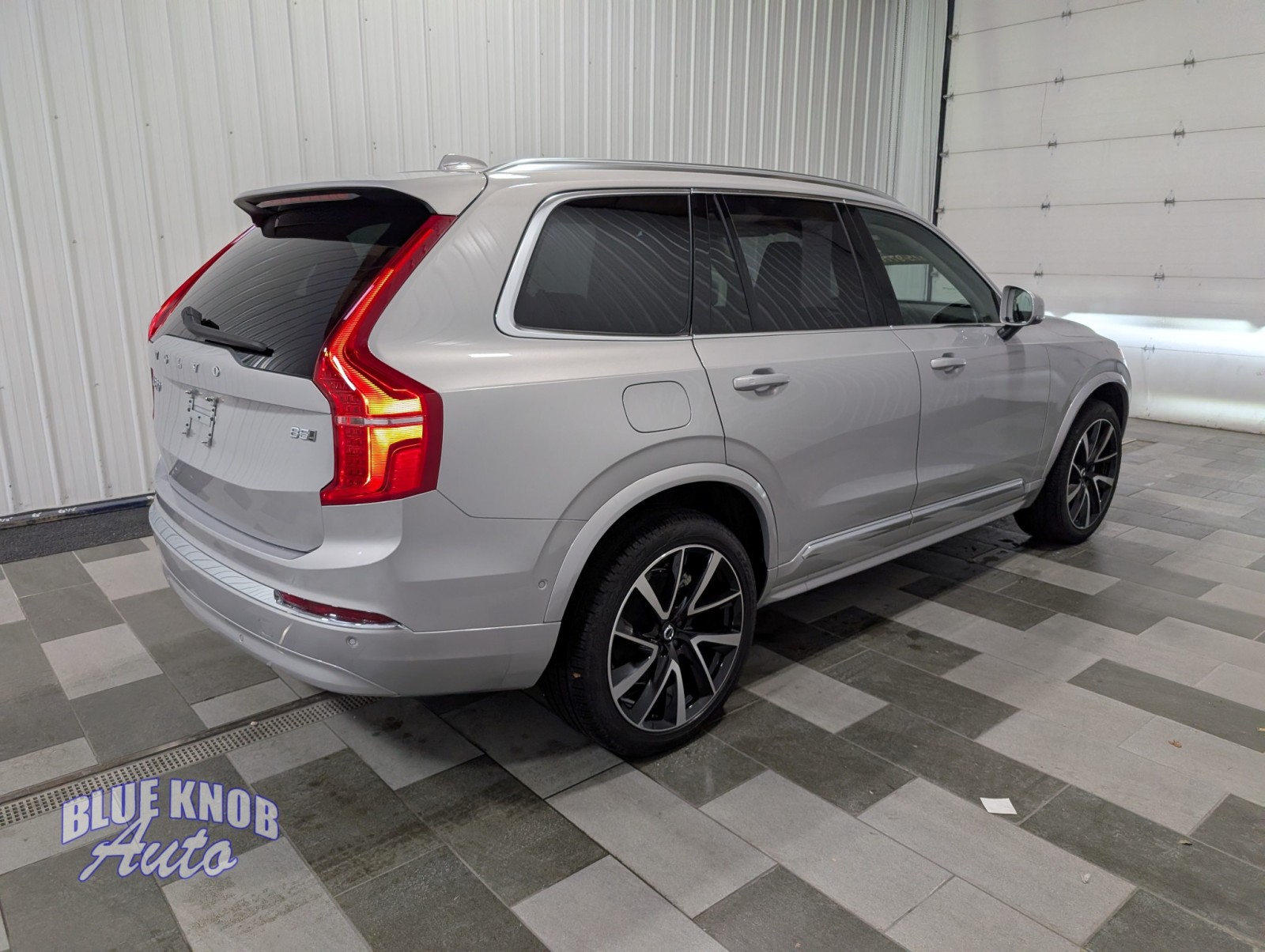 2024 Volvo XC90 B5 Plus photo 3