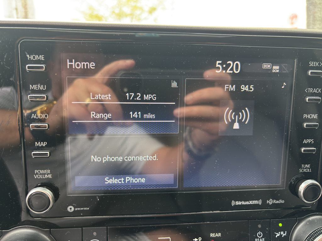 2021 Toyota Highlander XLE photo 9