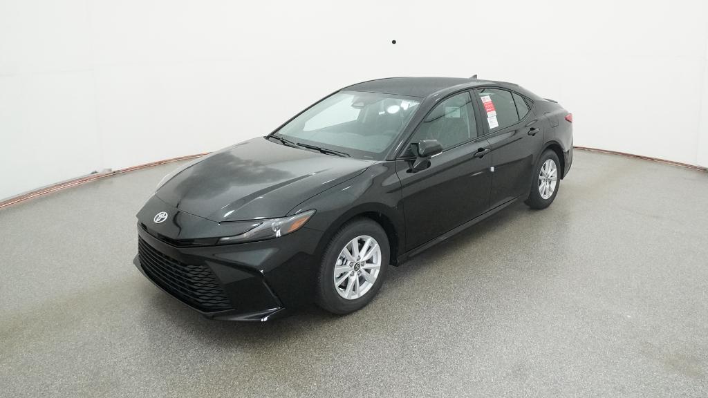 2026 Toyota Camry LE's photo