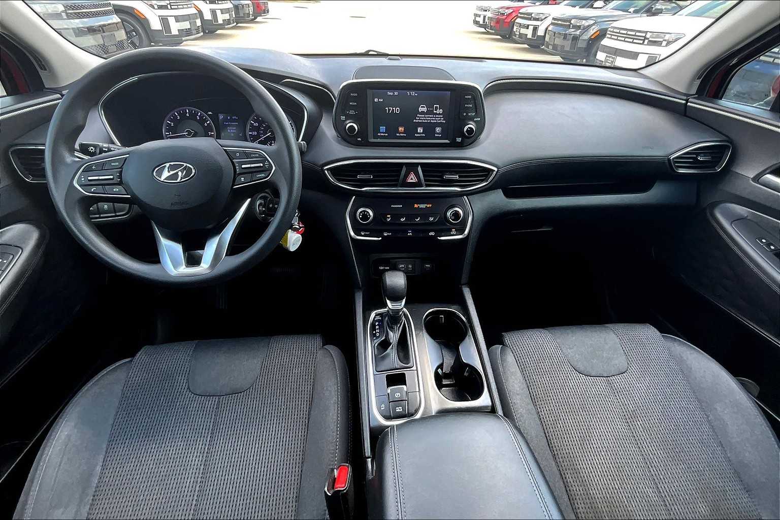 2020 Hyundai Santa Fe SE photo 14